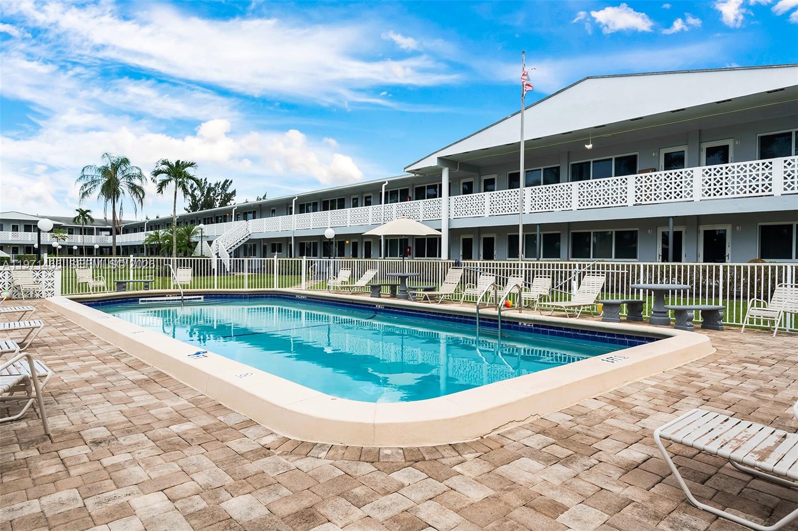 600 Layne Blvd # 128