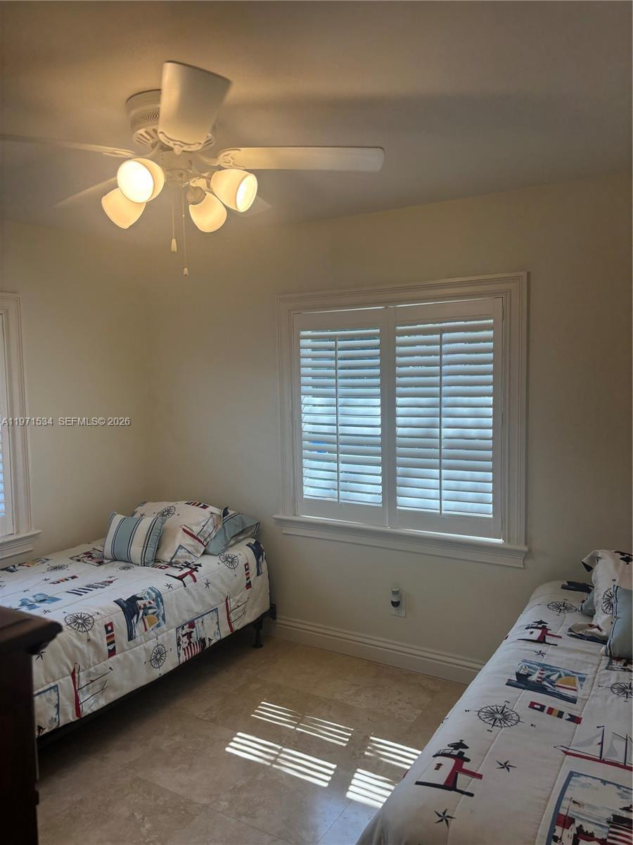 42 Transylvania Ave # 42