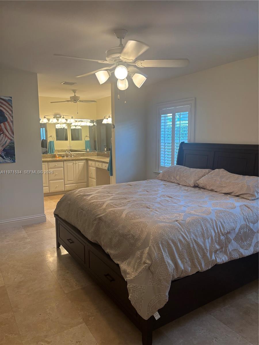 42 Transylvania Ave # 42