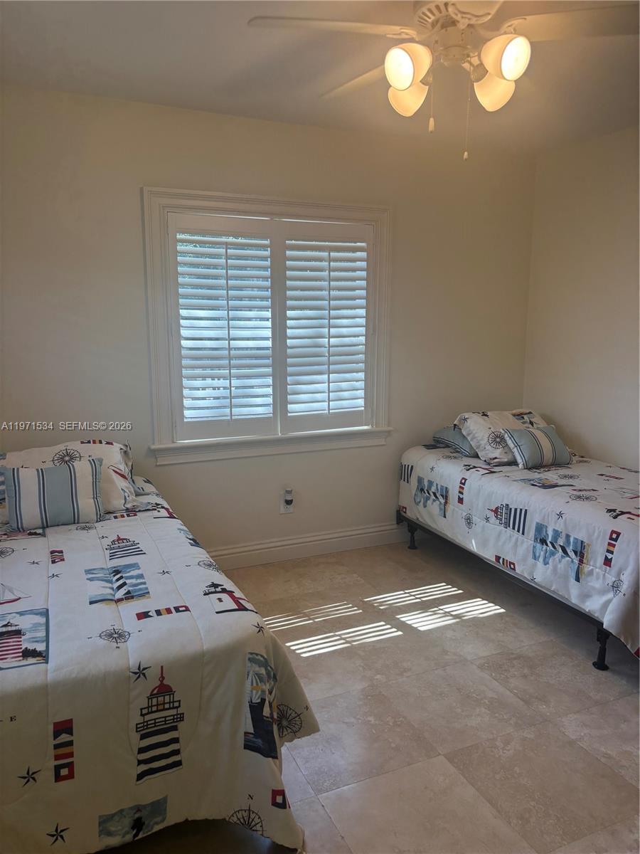 42 Transylvania Ave # 42