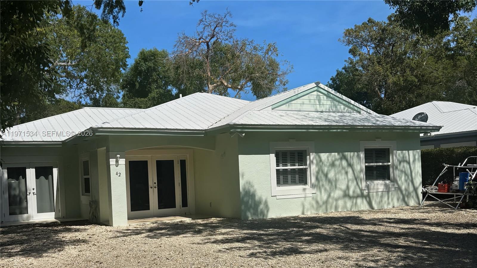 42 Transylvania Ave # 42