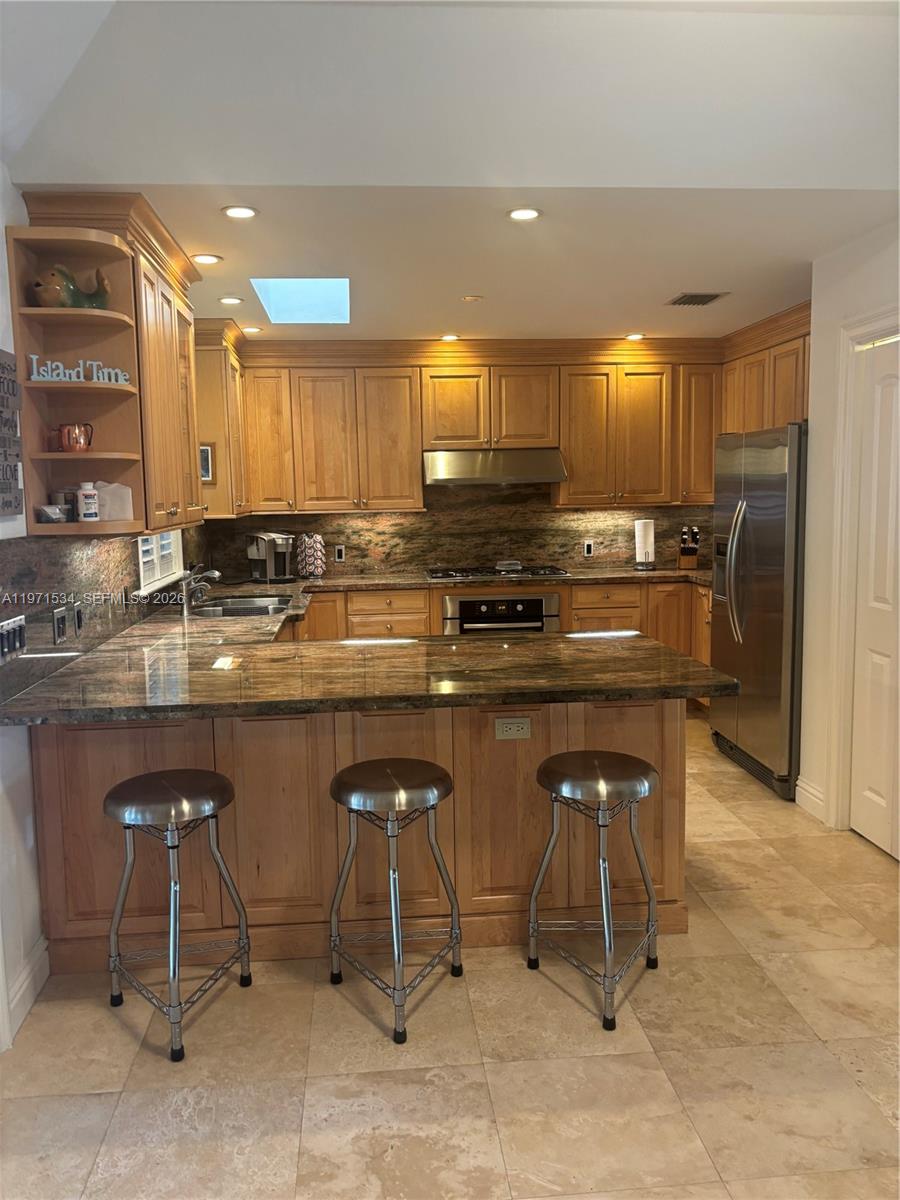 42 Transylvania Ave # 42