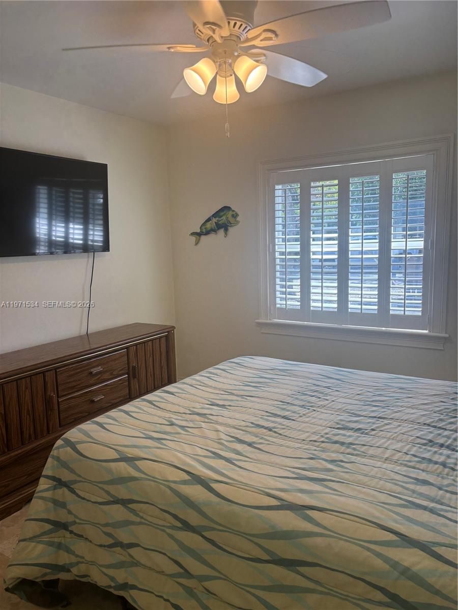 42 Transylvania Ave # 42