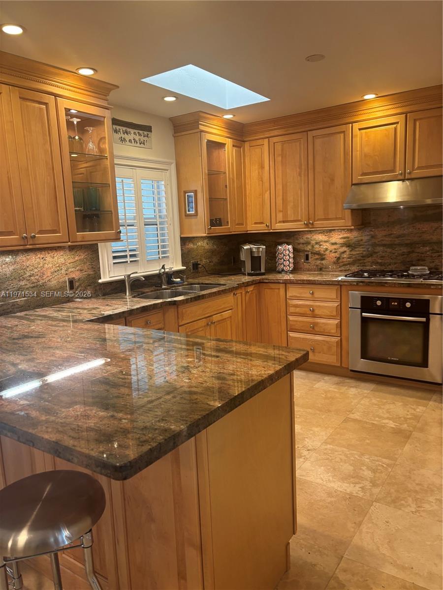 42 Transylvania Ave # 42