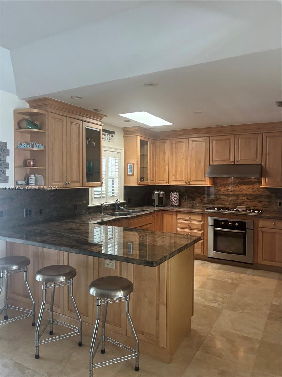 42 Transylvania Ave # 42