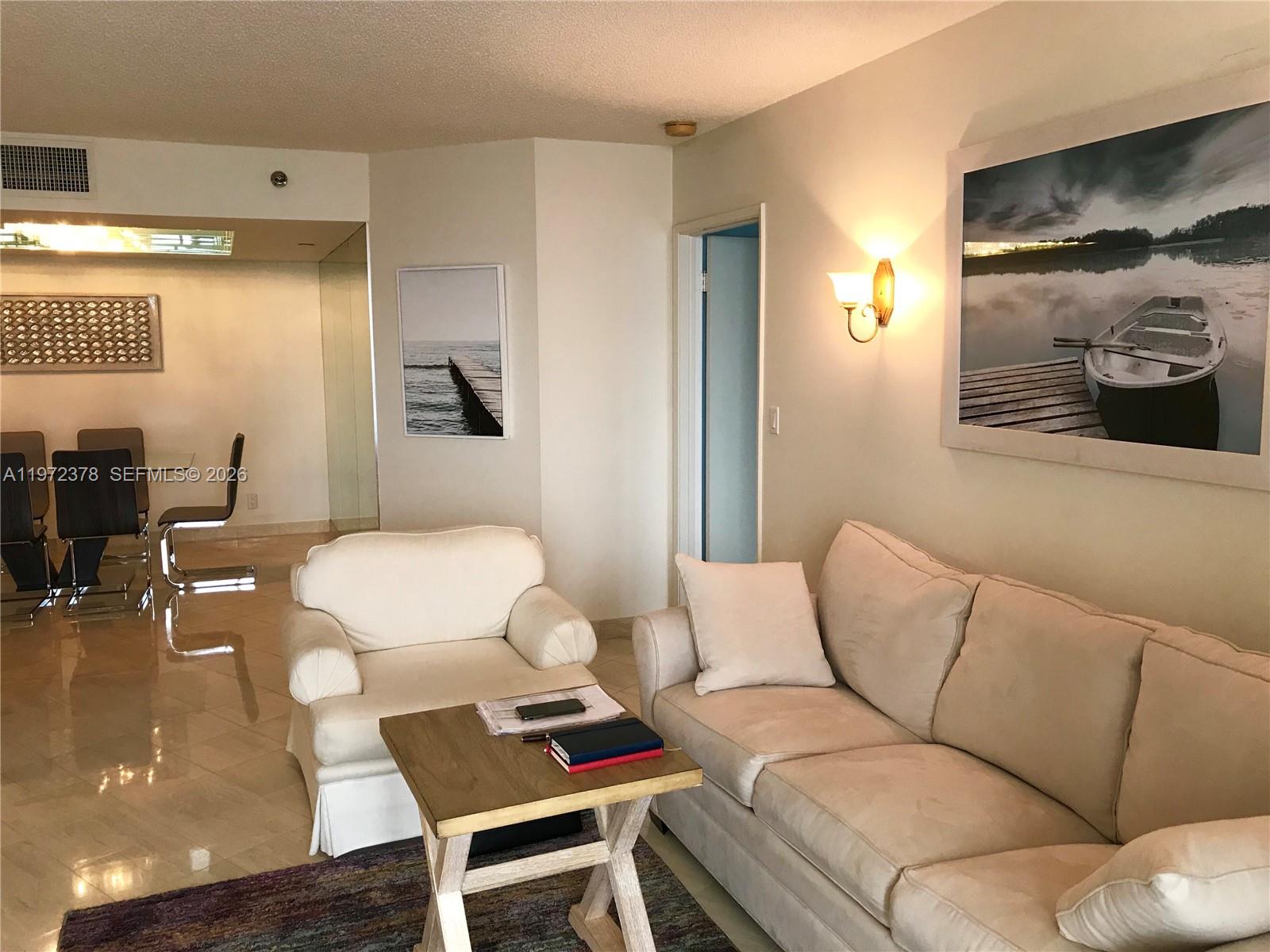 3600 Mystic Pointe Dr # 815