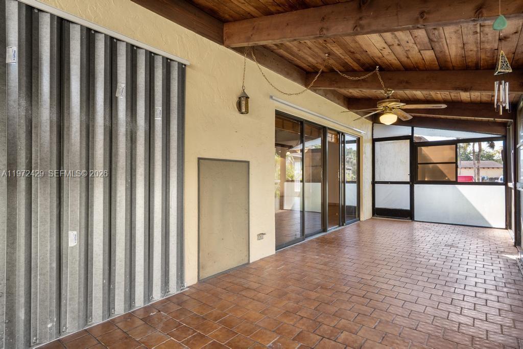 446 Briarwood Cir # 29 Unit: 1-29