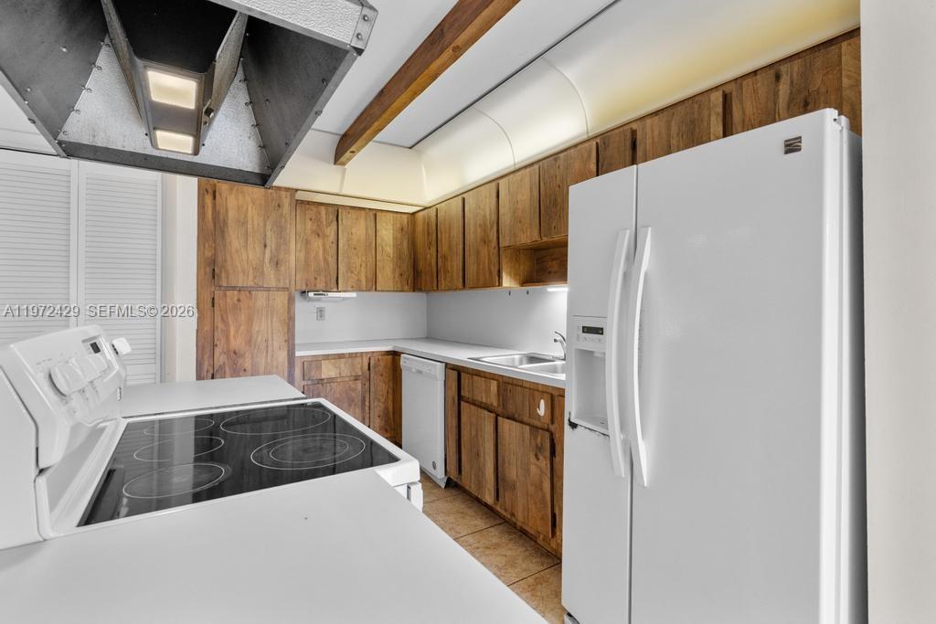 446 Briarwood Cir # 29 Unit: 1-29