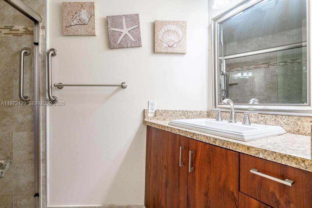 446 Briarwood Cir # 29 Unit: 1-29