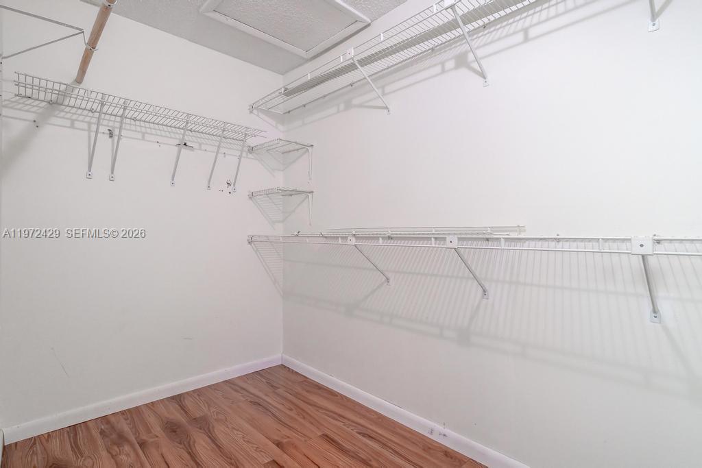 446 Briarwood Cir # 29 Unit: 1-29