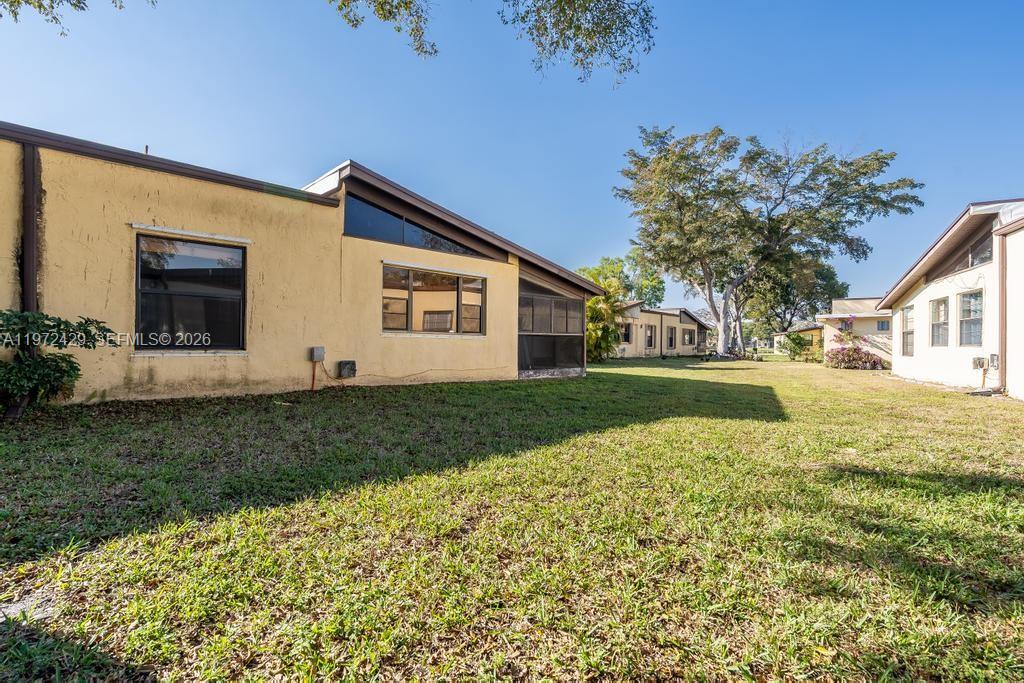446 Briarwood Cir # 29 Unit: 1-29
