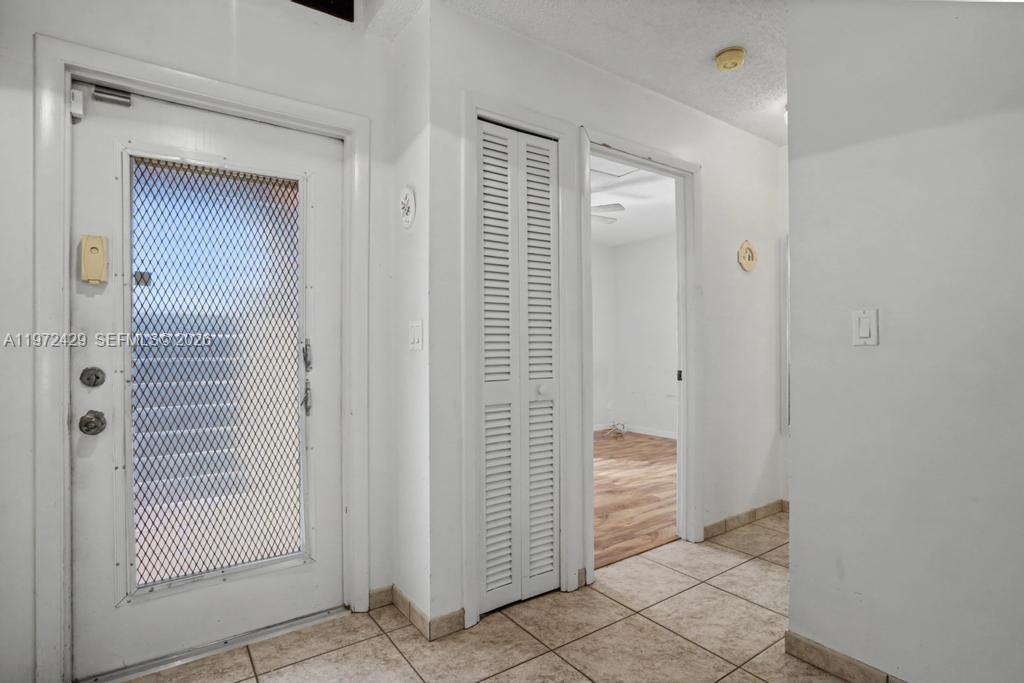 446 Briarwood Cir # 29 Unit: 1-29