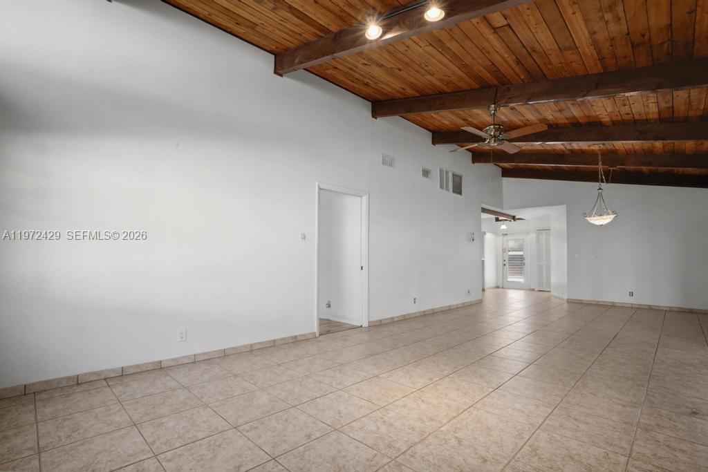 446 Briarwood Cir # 29 Unit: 1-29