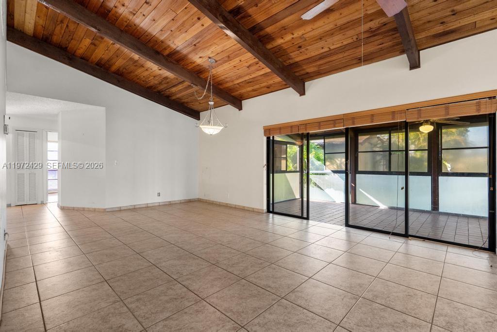 446 Briarwood Cir # 29 Unit: 1-29