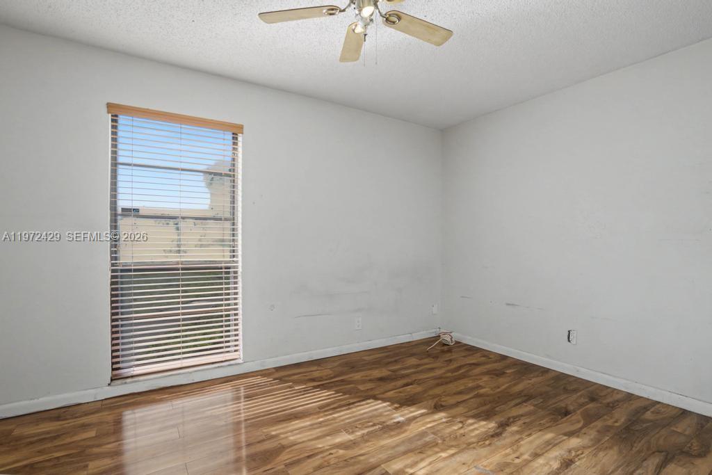 446 Briarwood Cir # 29 Unit: 1-29