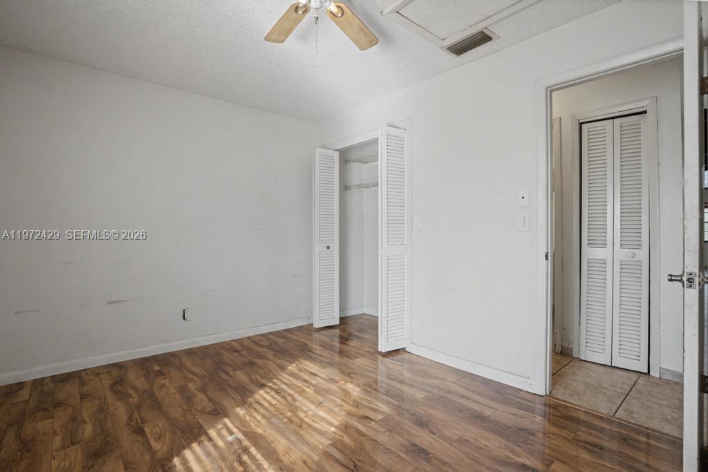 446 Briarwood Cir # 29 Unit: 1-29