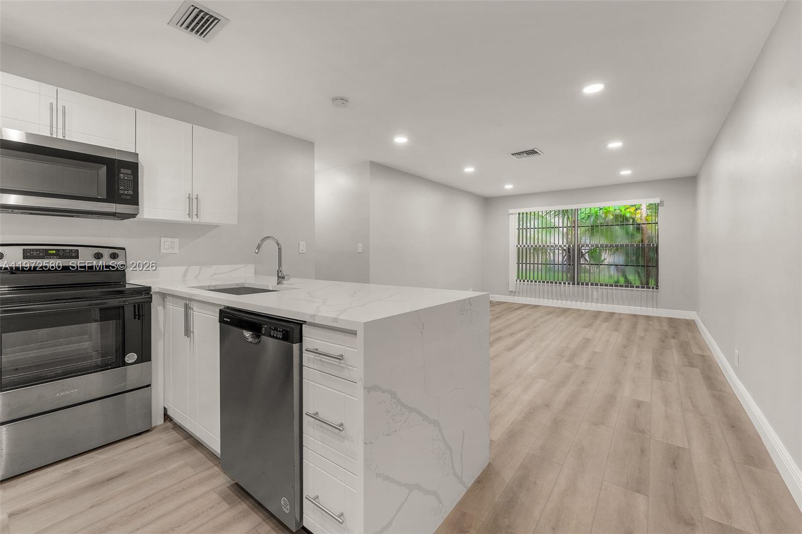 10379 NW 35th St # 10379