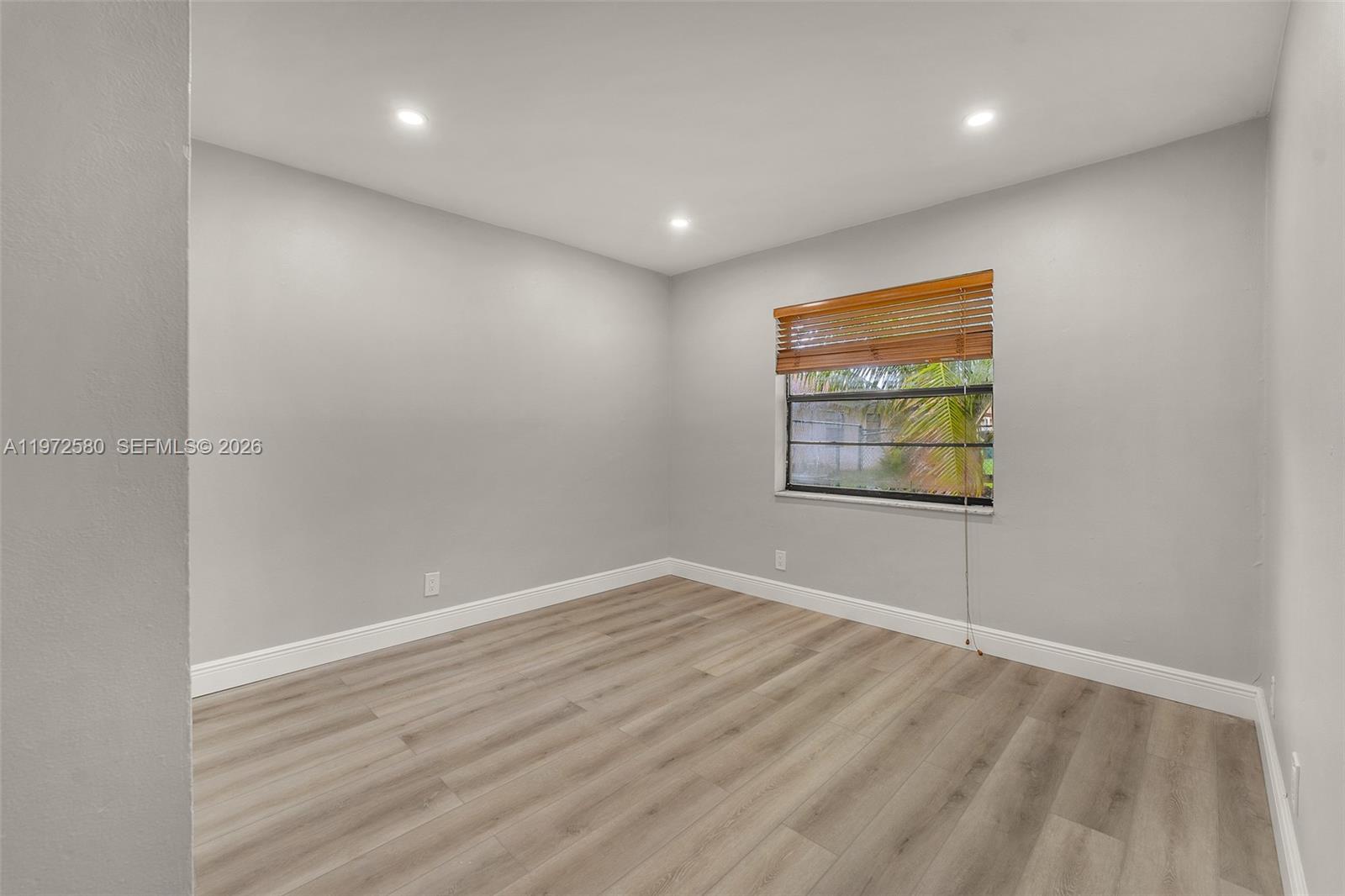 10379 NW 35th St # 10379