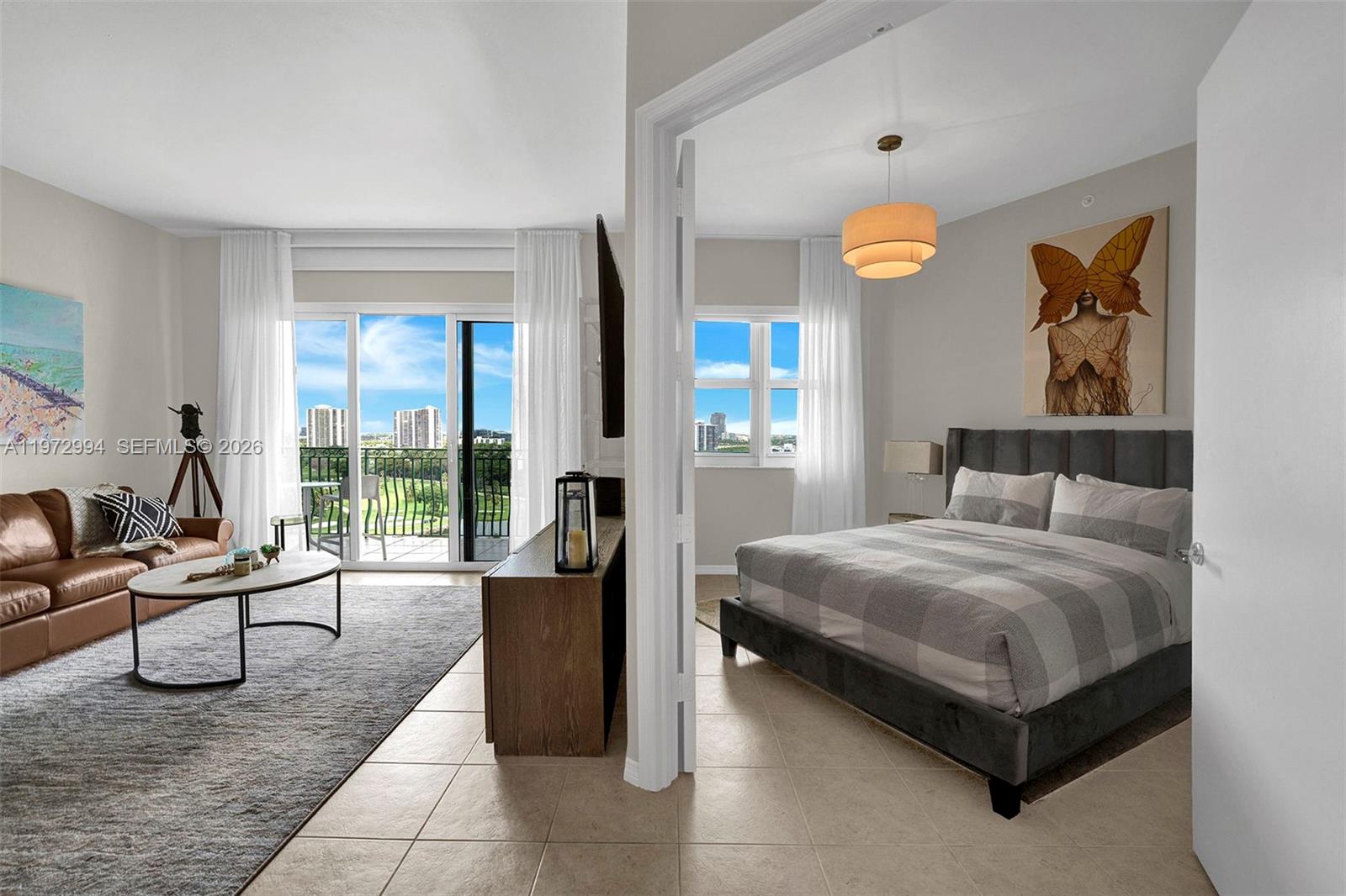 20000 E Country Club Dr Unit: PH06