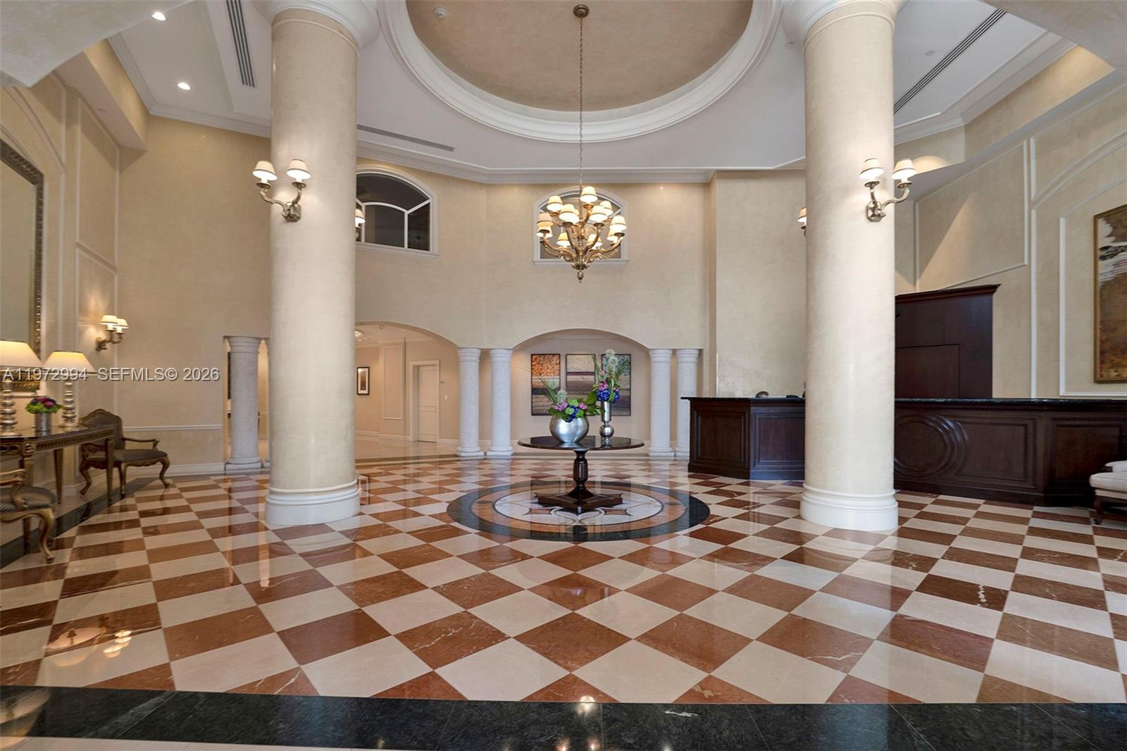 20000 E Country Club Dr Unit: PH06