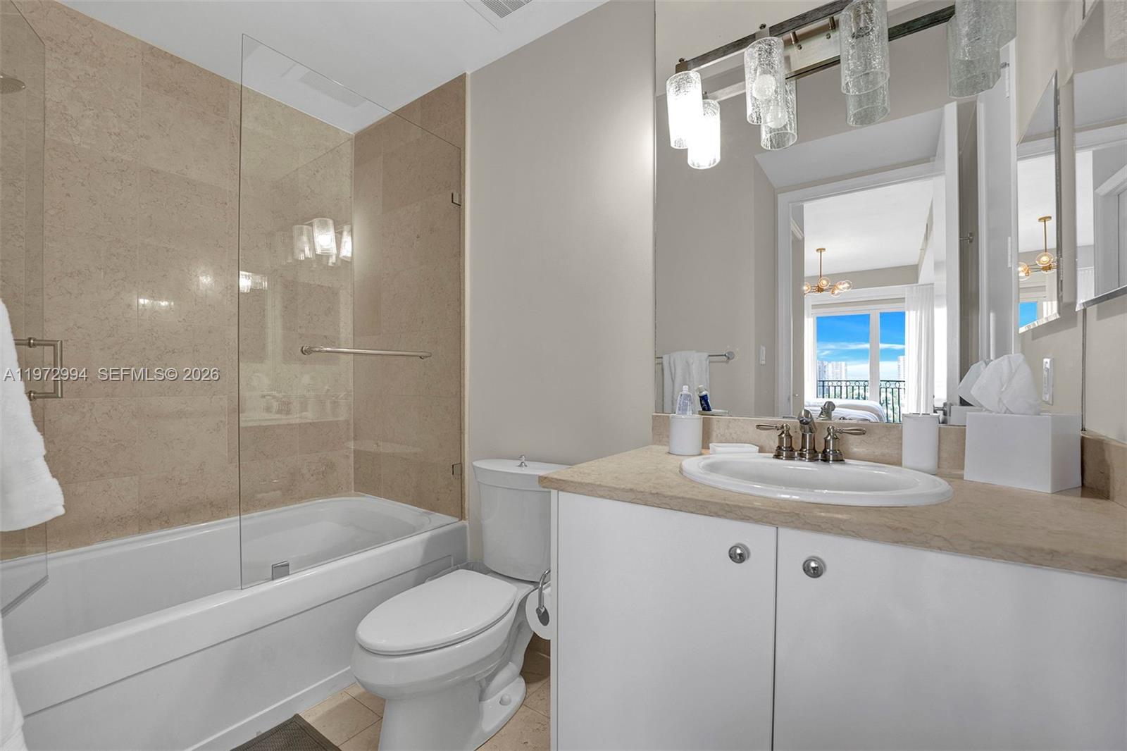 20000 E Country Club Dr Unit: PH06