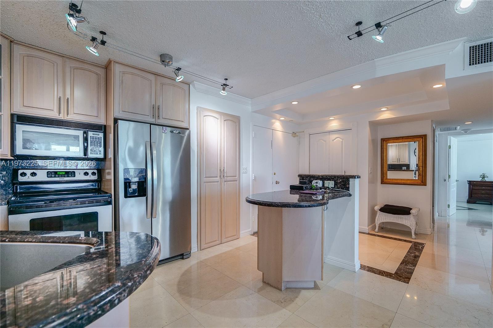 1620 S Ocean Blvd # J Unit: 16-J