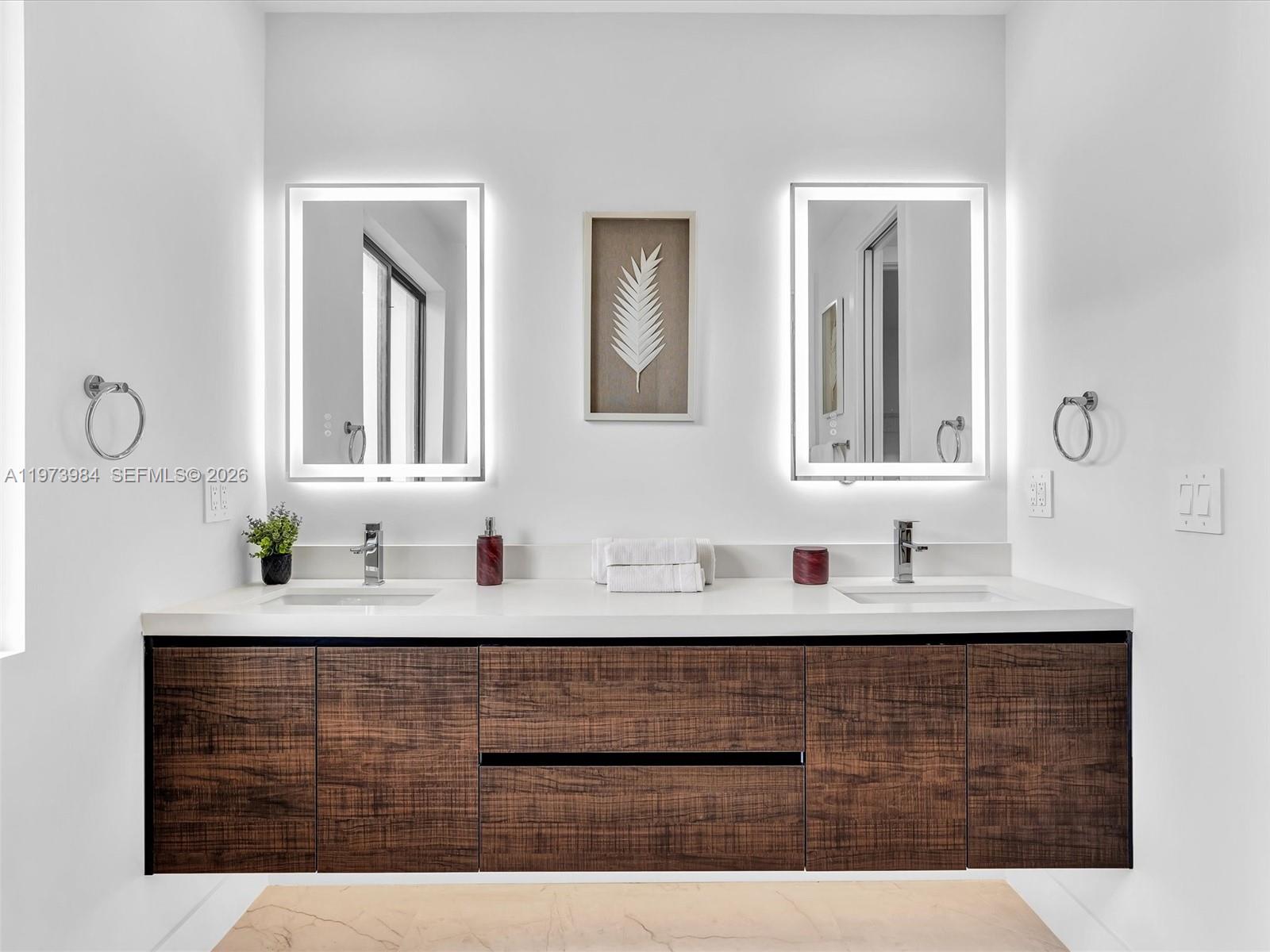 4652 SW 32ND AVE # B2