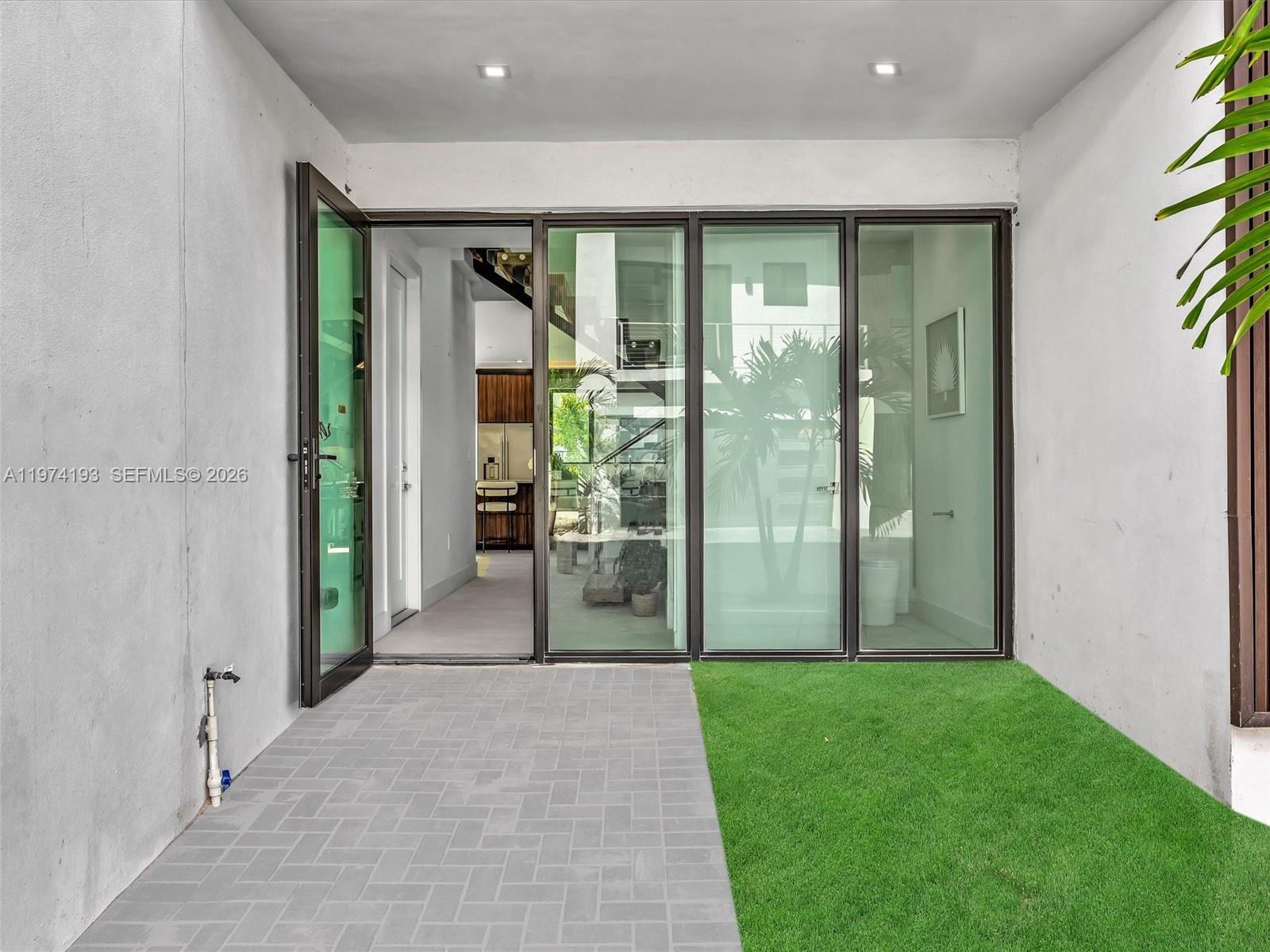 4616 SW 32ND AVE # A1