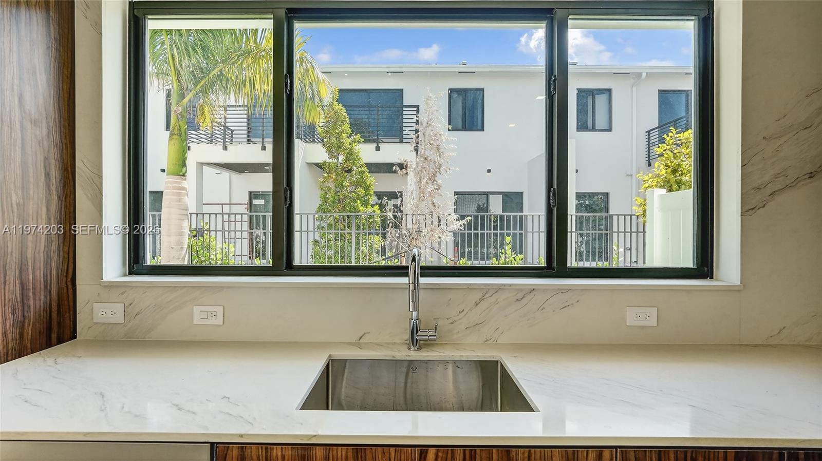 4624 SW 32ND AVE # A3