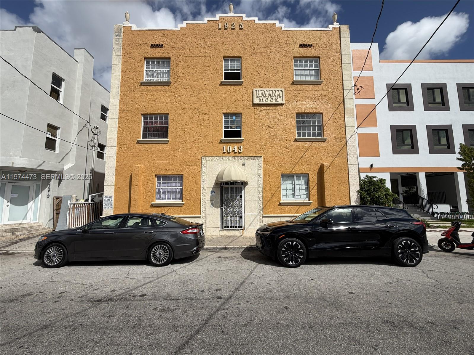 1043 NW 2nd St # 16