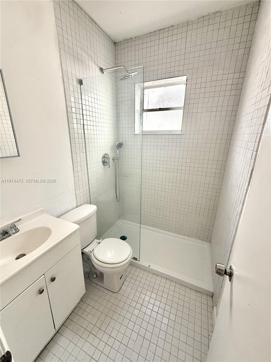 1043 NW 2nd St # 16