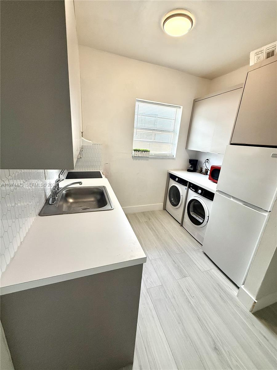 1043 NW 2nd St # 16