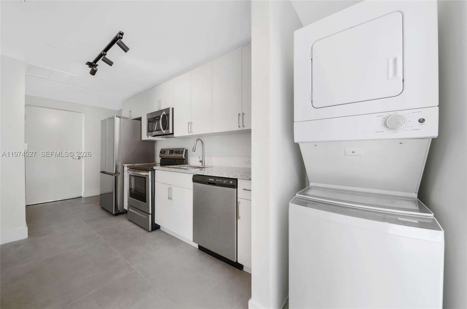 1536 NW 15th Ave # 302