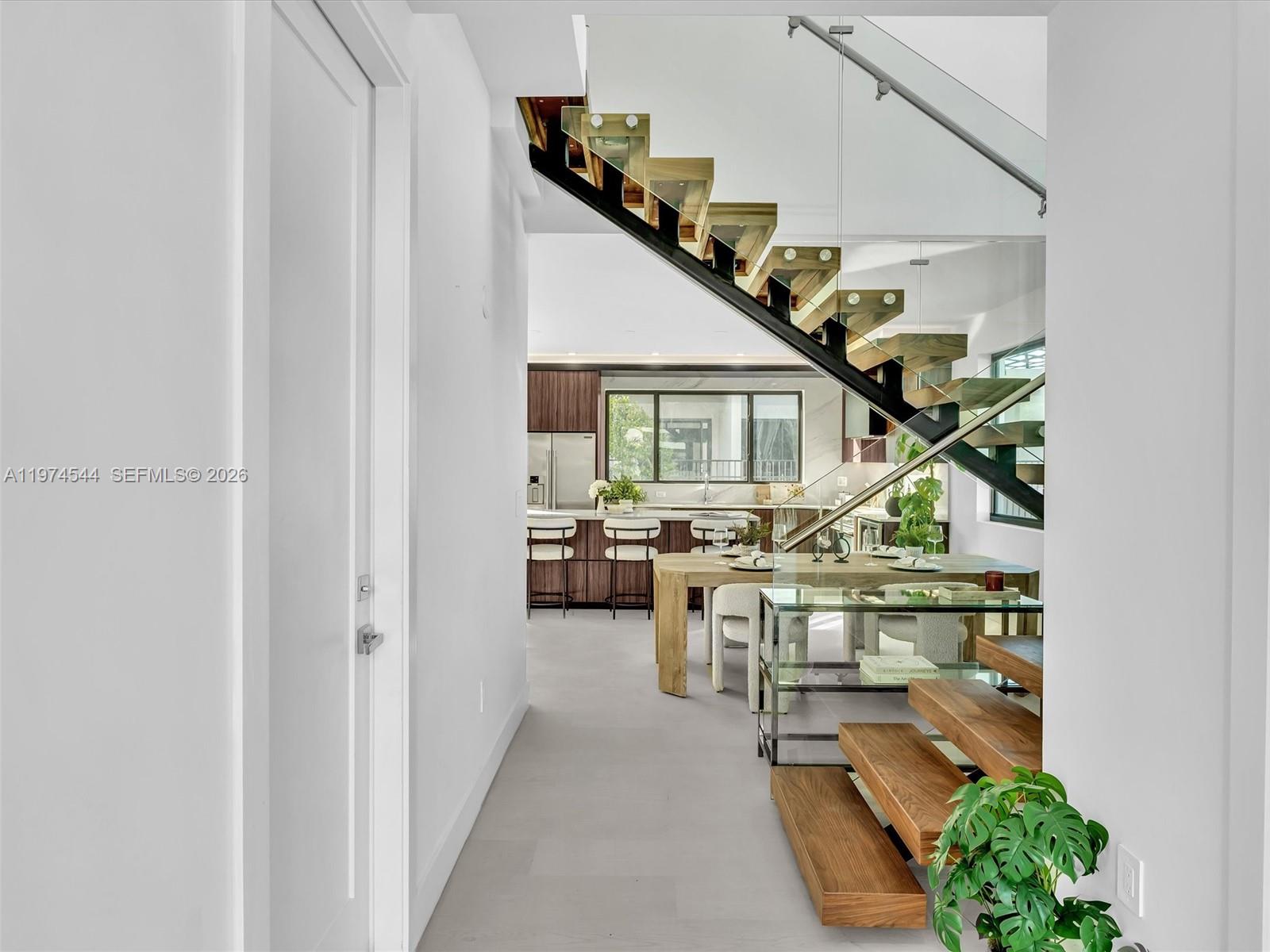 4648 SW 32ND AVE # B3