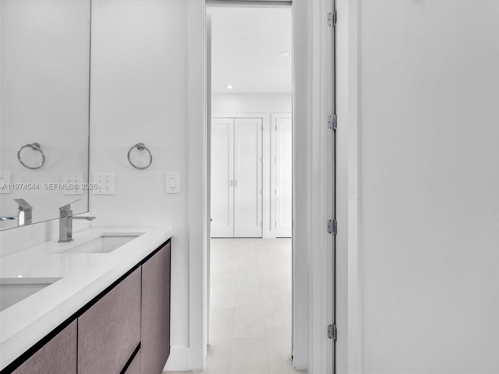 4648 SW 32ND AVE # B3