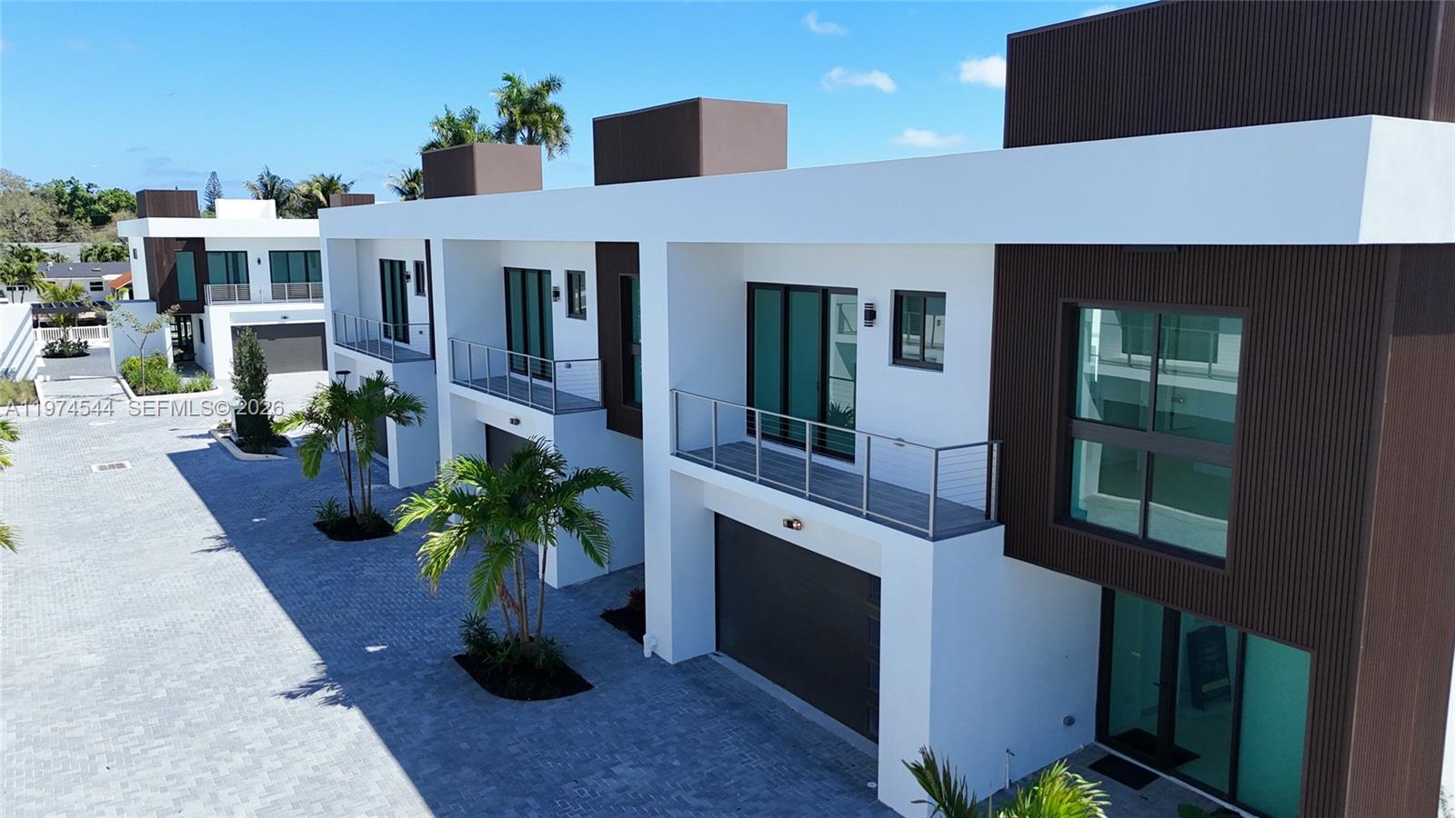 4648 SW 32ND AVE # B3