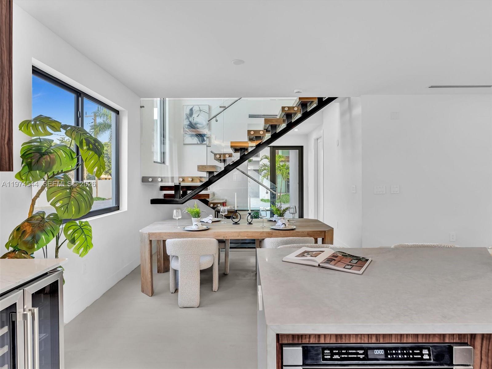 4648 SW 32ND AVE # B3