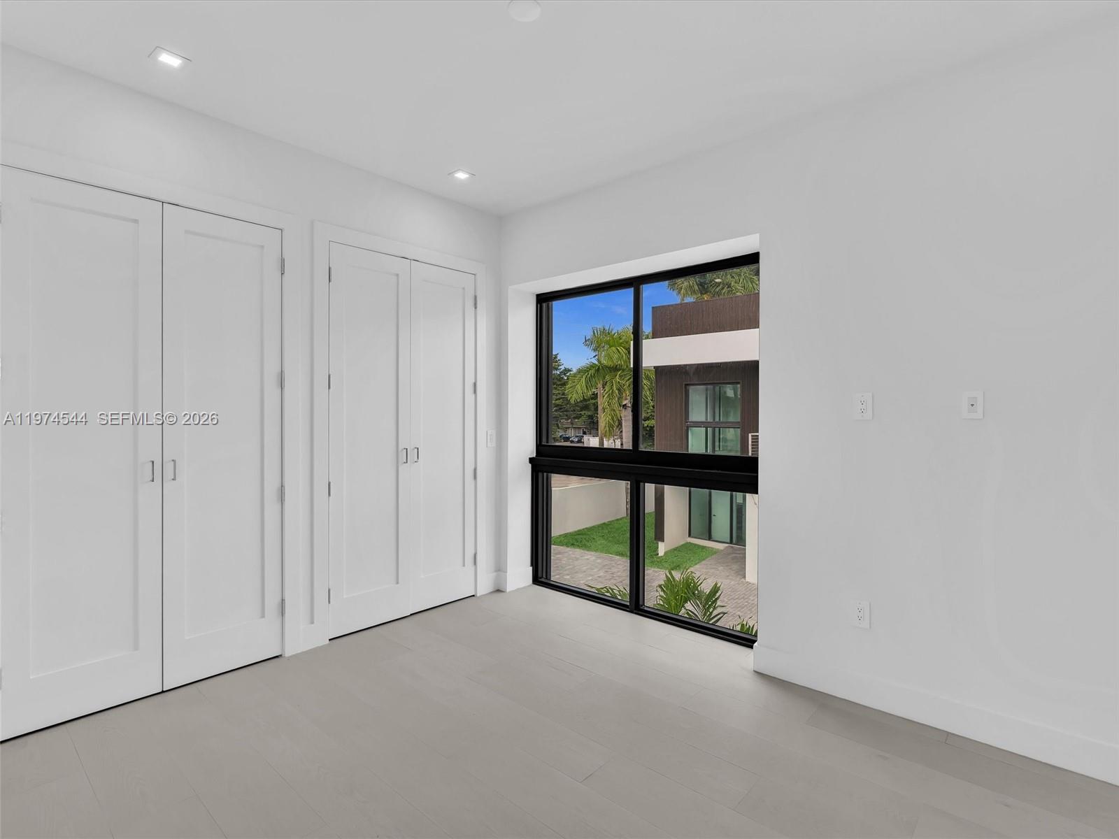 4648 SW 32ND AVE # B3