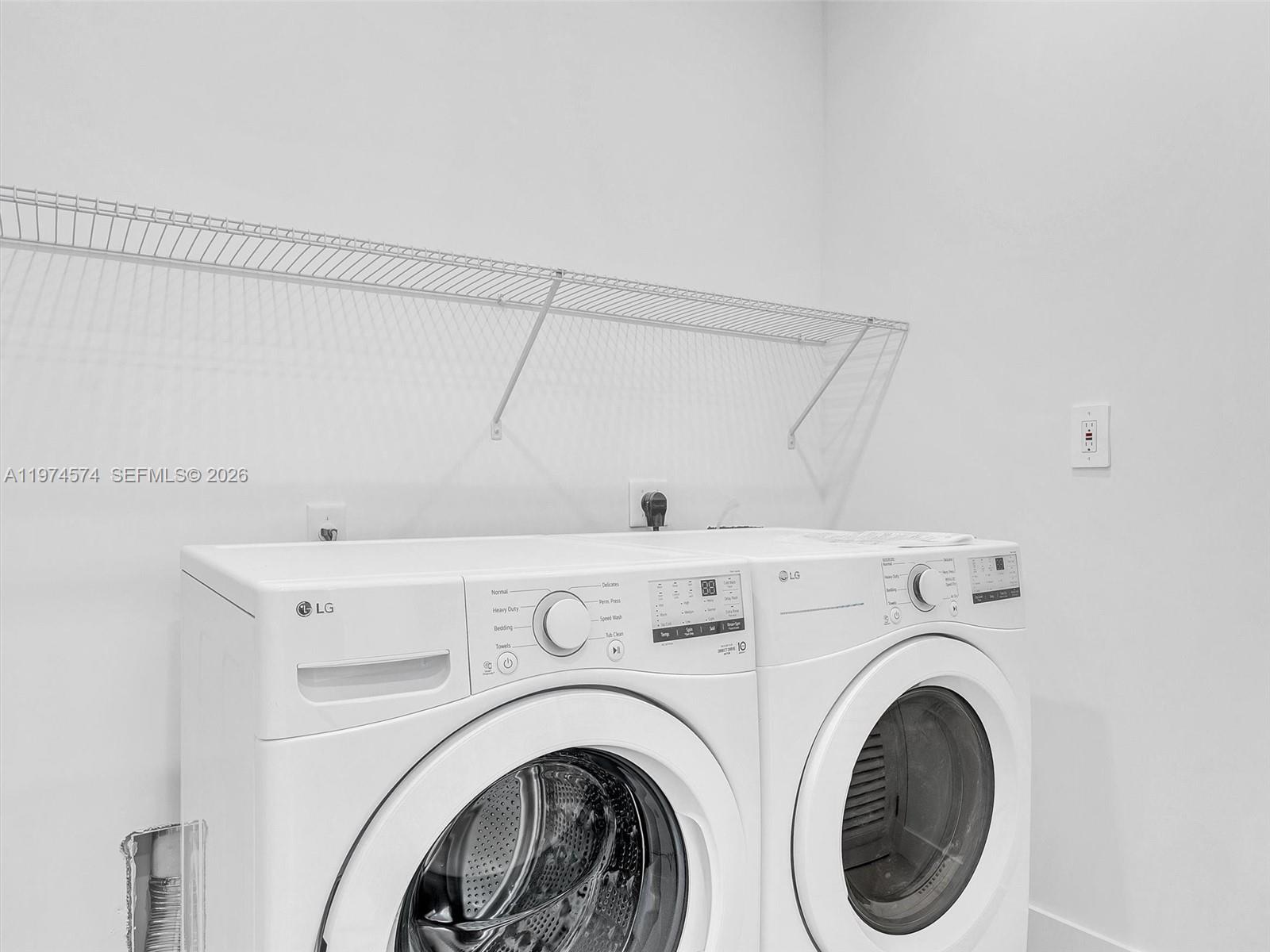 4638 SW 32ND AVE # D2