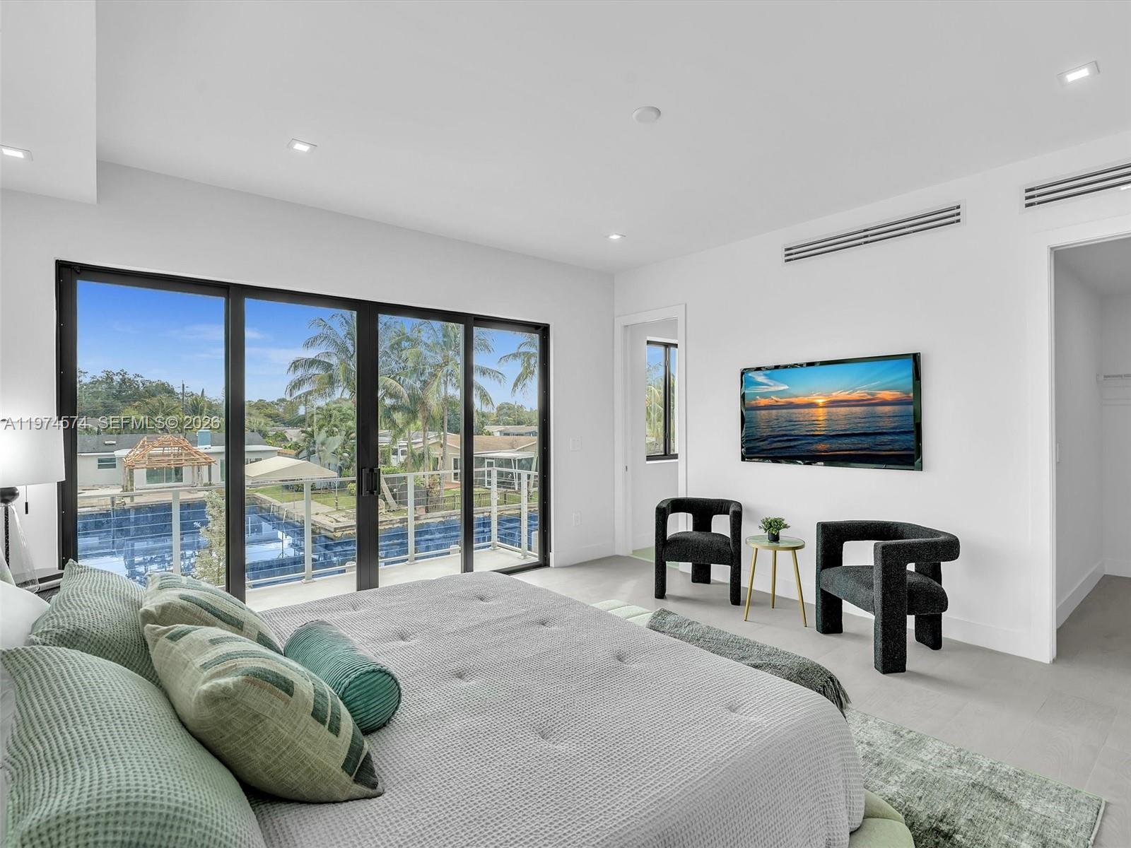 4638 SW 32ND AVE # D2