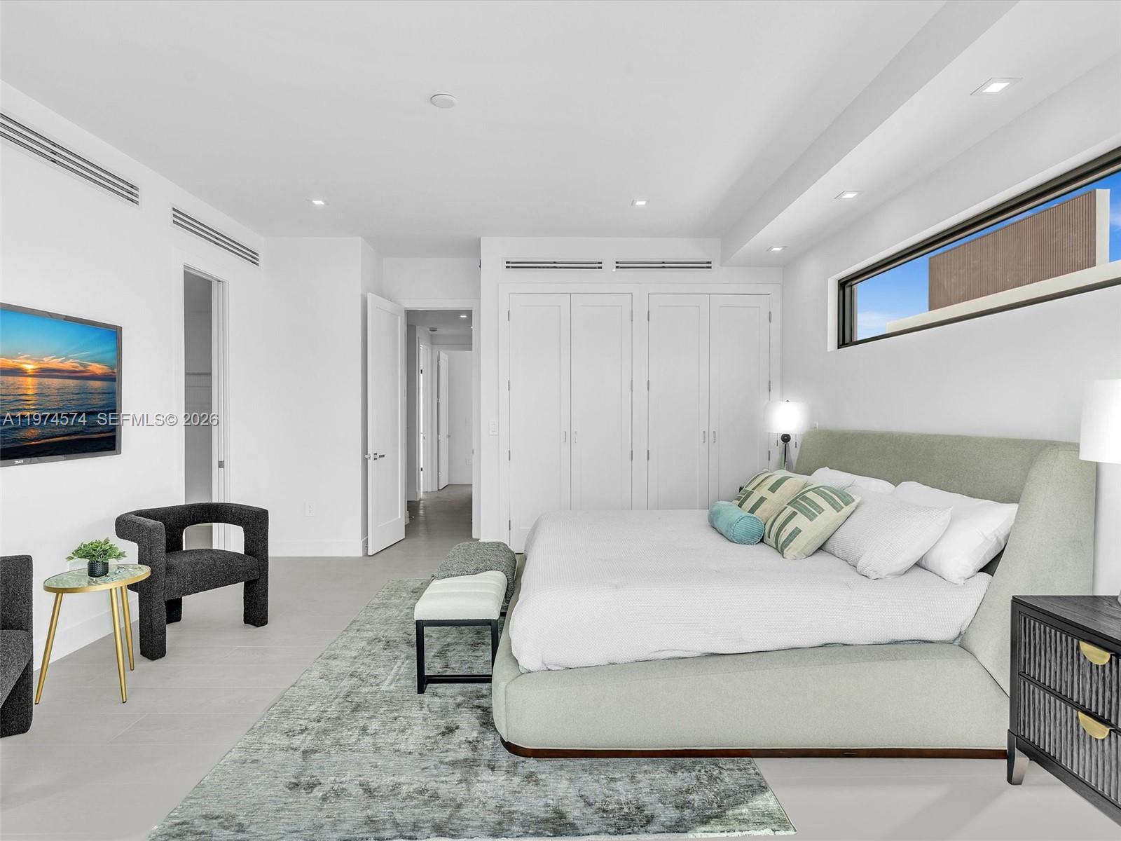 4638 SW 32ND AVE # D2