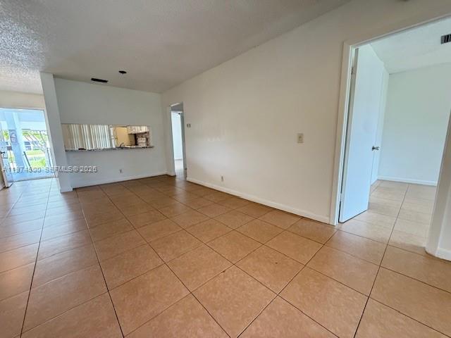 207 Lake Pointe Dr # 201