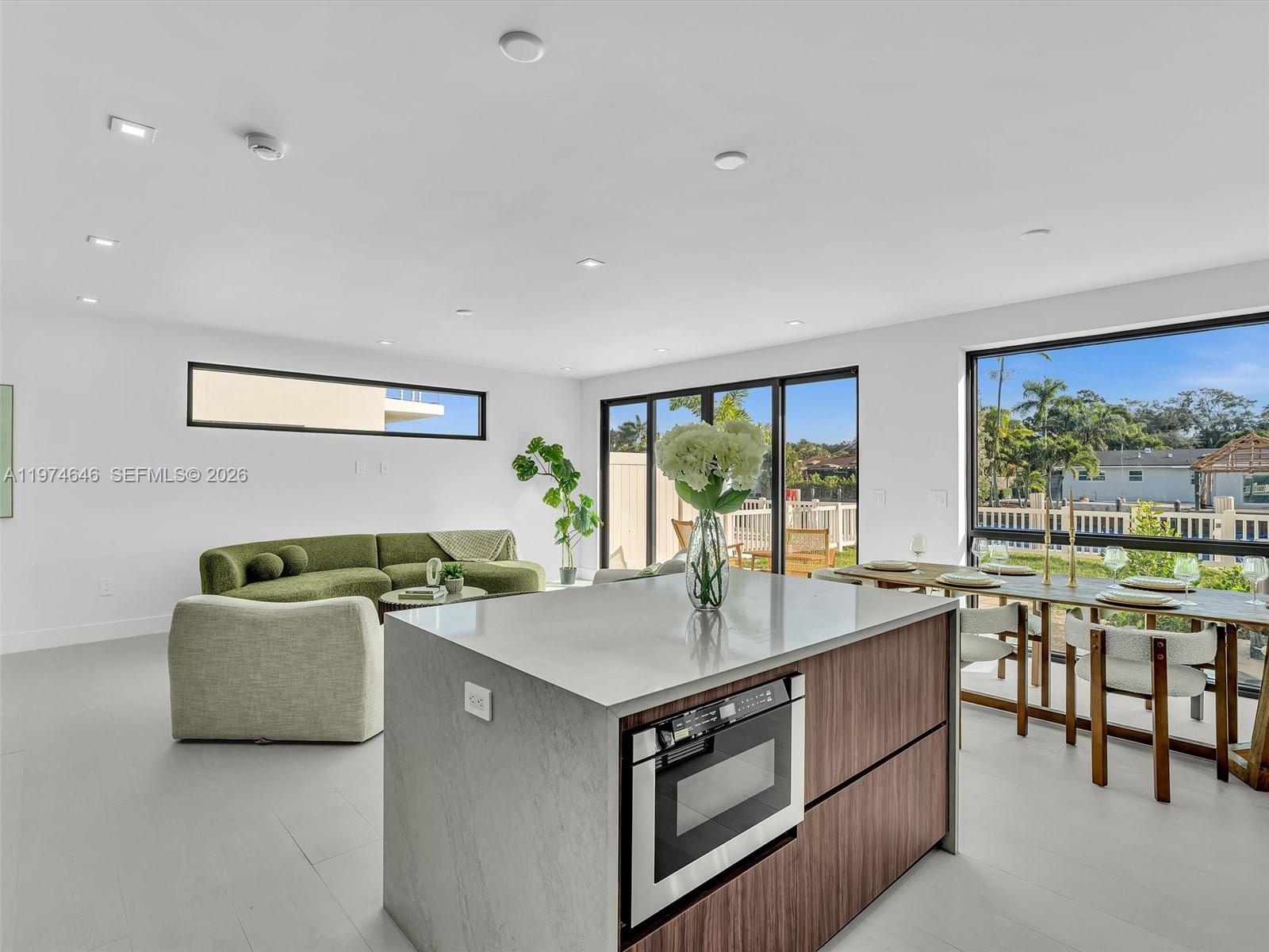 4636 SW 32ND AVE # C2