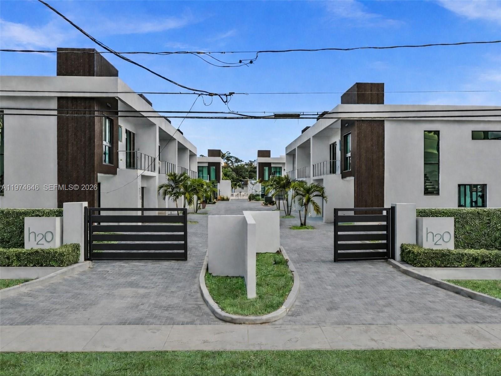 4636 SW 32ND AVE # C2