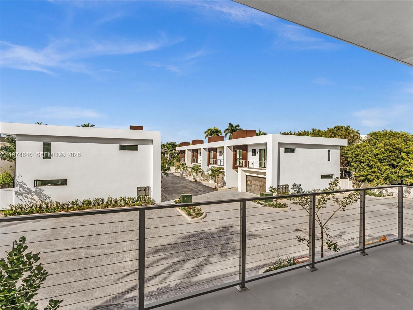 4636 SW 32ND AVE # C2