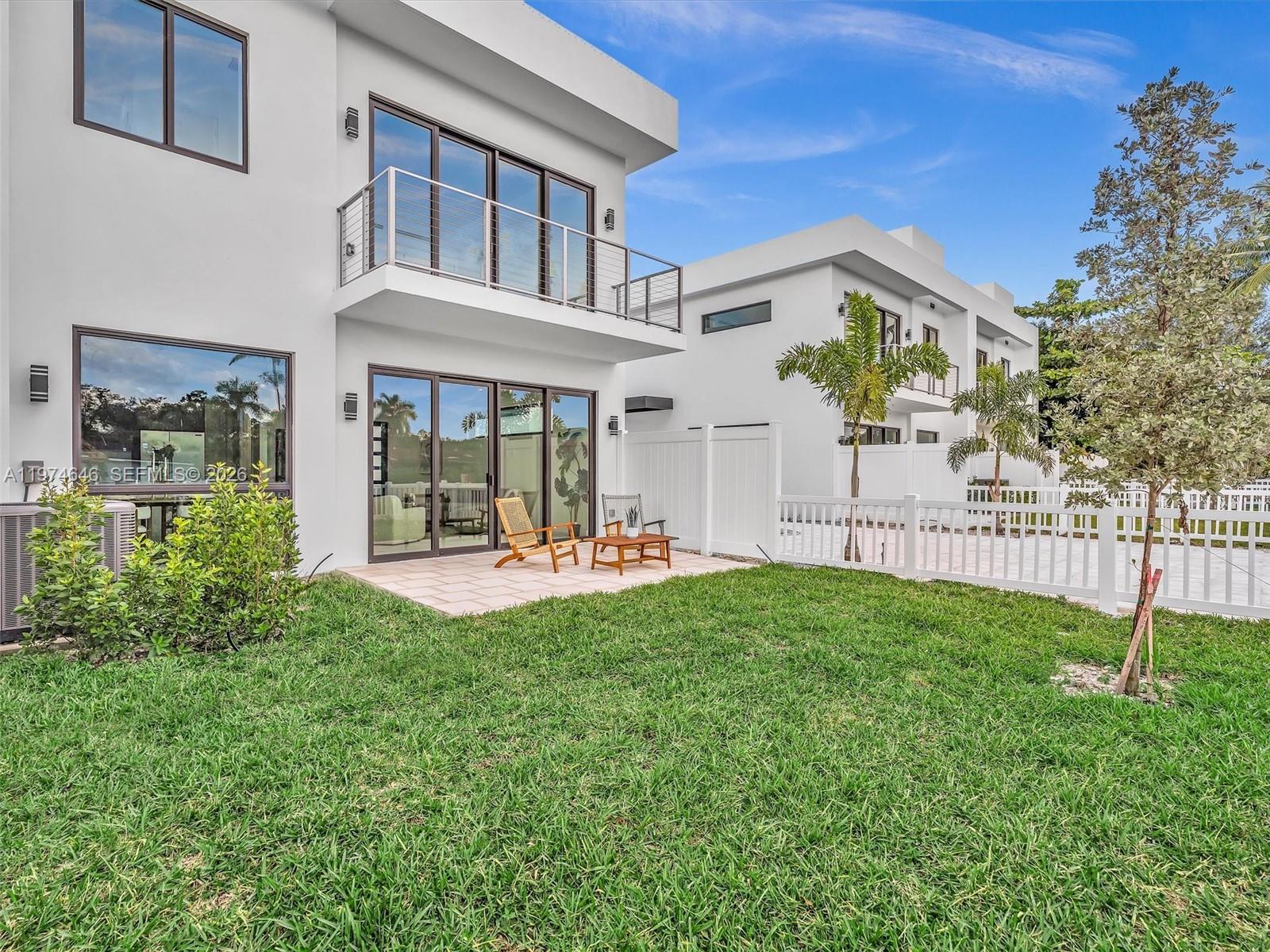 4636 SW 32ND AVE # C2