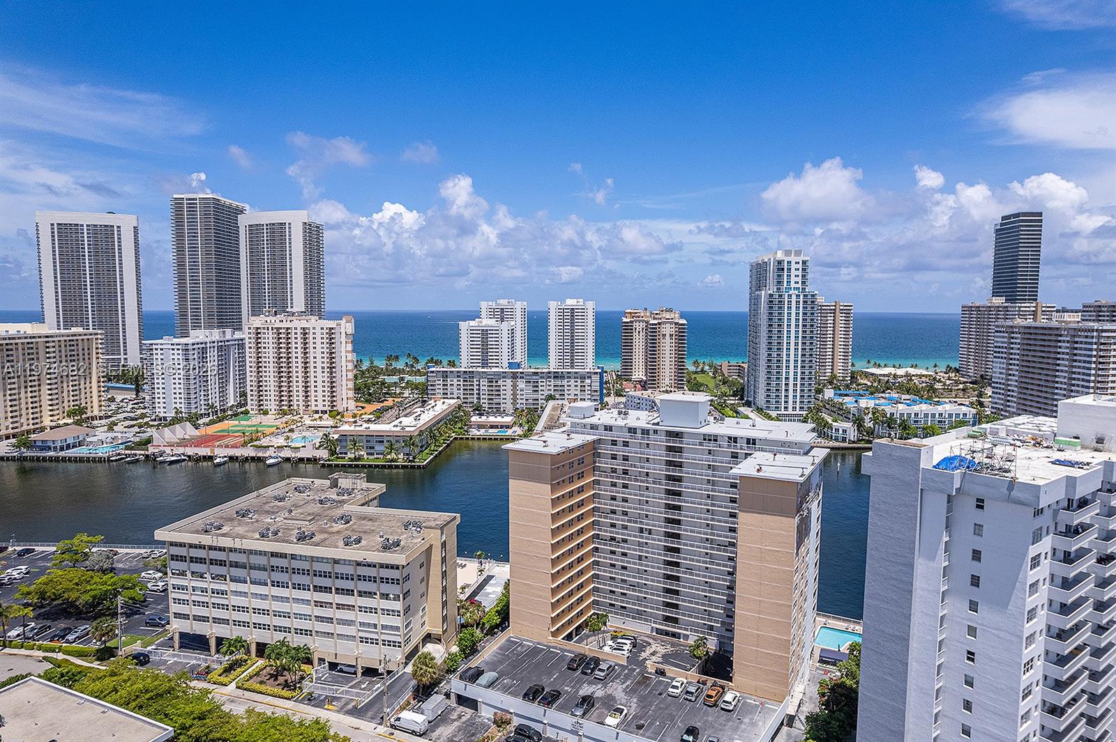 121 Golden Isles Dr # 201