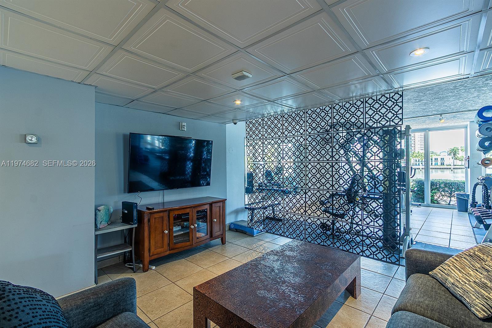 121 Golden Isles Dr # 201