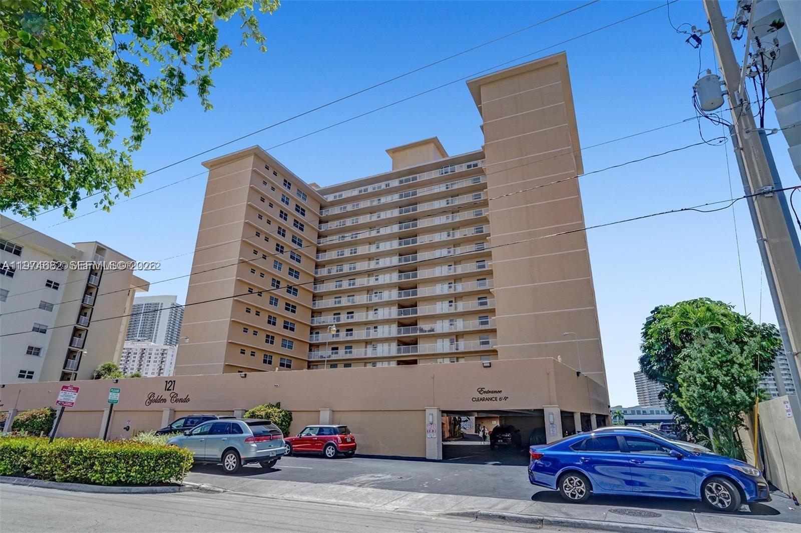 121 Golden Isles Dr # 201