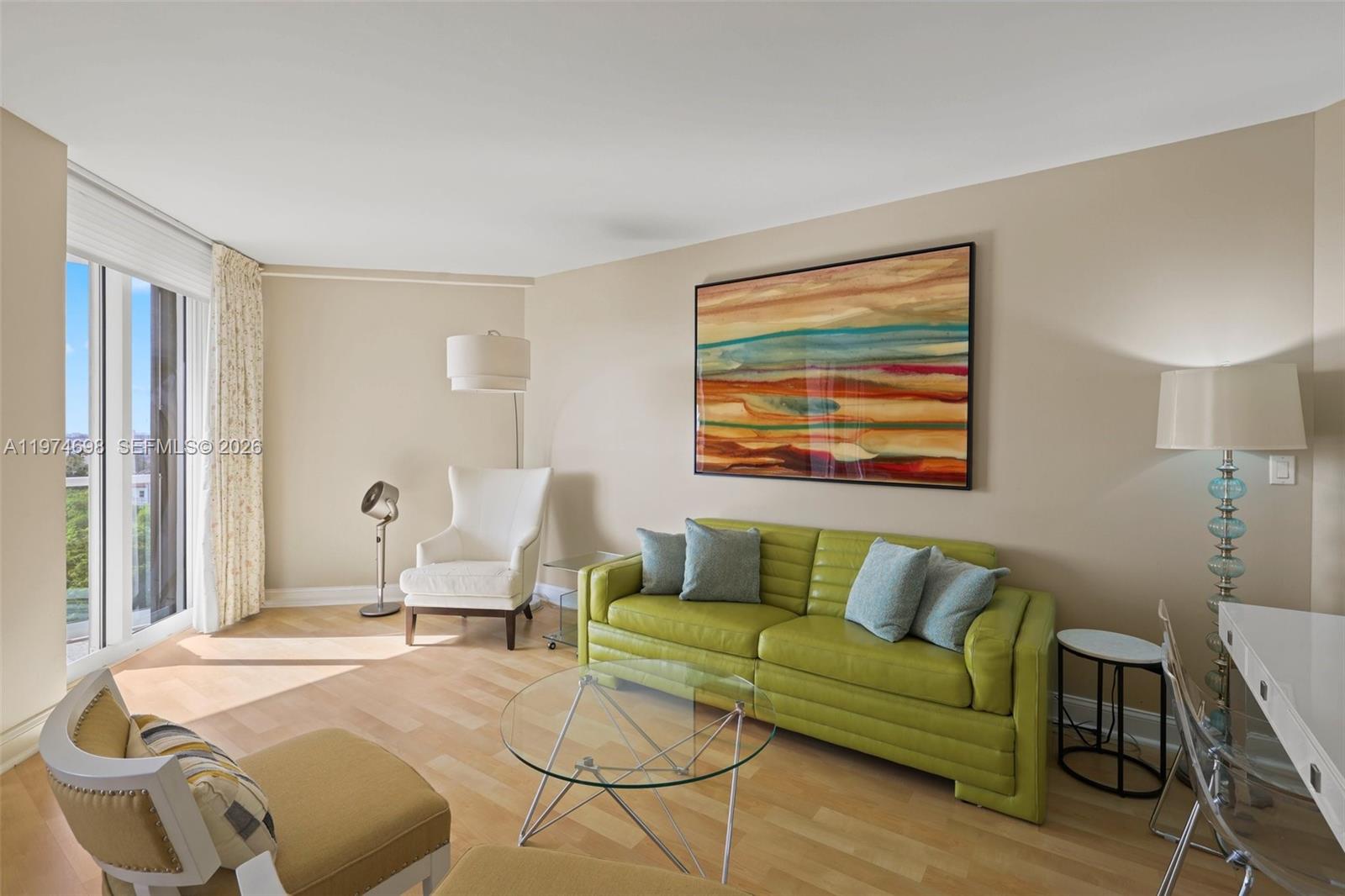 2600 Island Blvd # 1006